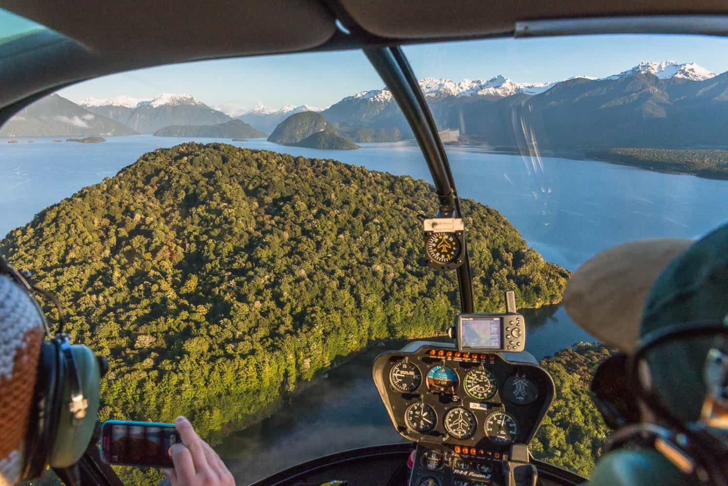 Lake Manapouri Helicopter Flights